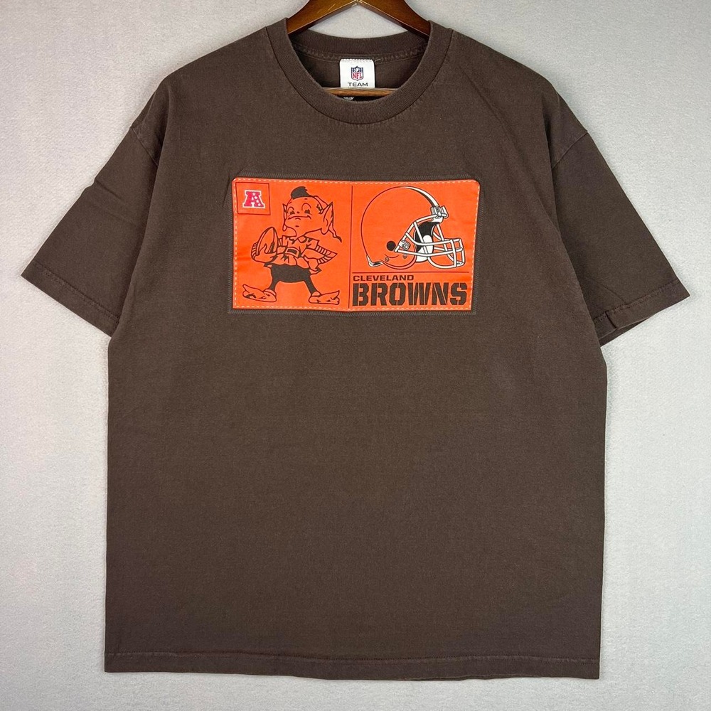 Cleveland Browns NFL Football Elf Mascot Brown Box Logo Tee Shirt XL